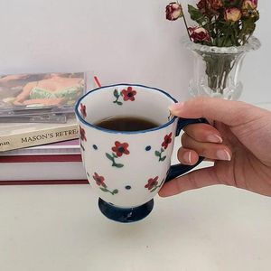 Mugs Japanese Retro Hand-Painted Flowers Coffee Tea Mug Fresh Kawaii Ceramic Cup Kitchen Office Drinkware Christmas Birthday Gift