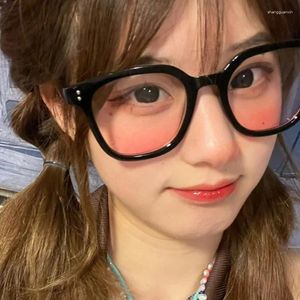 Sunglasses Japan Style For Women Square Shape Gradient Lens Sun Glasses UV400 Protection Female Eyewear