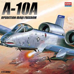 Modello di aereo ACADEMY 12402 Modello di aereo 1/72 A-10A Operazione per la libertà irachena Kit di costruzione di modelli per collezione di modellismo fai da te YQ240401