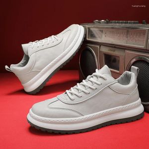 Scarpe casual Retro con suola spessa Comoda lavagna luminosa 2024 Autunno Uomo Tinta unita traspirante antiscivolo Business