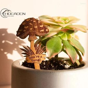 Estatuetas decorativas etiquetas de plantas etiquetas de madeira para jardim cogumelo humorístico housewarming etiqueta berçário marcadores shorting sinal