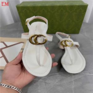 Projektant luksusowy Marmont Thong Women T-Strap White Sandals Flip Flop Slajd Flip Flip Flop Flat Slide z pudełkiem