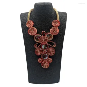 Подвесные ожерелья ручной алюминиевой алюминиевый цветочный хрустальный ожерелье женские ювелирные ювелирные украшения винтажные тканые воротнички Африканский набор