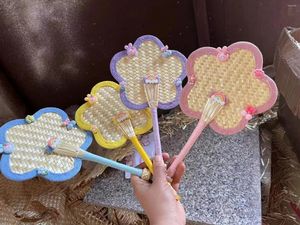 Dekorativa figurer DIY Flower Shaped Fan Straw Hand Woven Natural Raffia Fans Handmade Wheat Summer Handheld L5