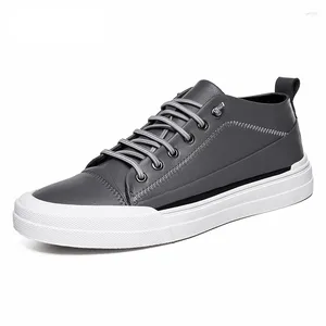 Casual Shoes 2024 Microfiber Men Bekväma lägenheter Mäns loafers Solid Black White Grey Support Drop