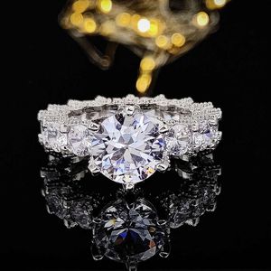 925 Pierścień srebrnego Kobiet Diamentowy Pierścień Miedź Inkrustowana biała cyrkon biżuteria ślubna