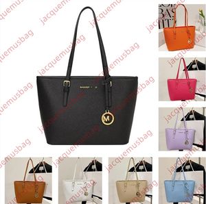 Designer Voyager Tote Bag Mulheres M Bolsas Bolsa K Totes Kor Korse Luxo Nunca Ombro Compras Sacos De Axilas Crossbody Carteira De Couro NF Armpit Satchels Girl Purse