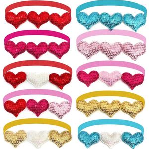 Abbigliamento per cani 50 pezzi Papillon piccolo Decora San Valentino Cuore d'amore Pet Grooming Papillon Collare regolabile per accessori