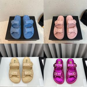 Designer sandaler tofflor pappa sandal glider på utan bakre rem kvinnor sommar äkta läder kvinnor front rem strand skjutreglage mode sommarskor pappa sandal 35-46