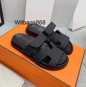 Startseite Oran Designer-Chypre-Sandalen aus echtem Leder, Hausschuhe für Herren, Wildleder-Slides, dicker Boden, Gummischnalle, Kalbsleder, Schwarz, L