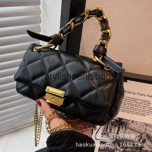 Сумки на плечо Высококачественная женская сумка на цепочке, осень 2023, новая модная ниша Lingge для Instagram, маленькая квадратная сумка через плечо через плечо H240401