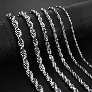 Pendanthalsband 925 Sterling Silver 2/3/4mm 16-24 tum Rope Chain Halsband för män Kvinnor Fashion Punk Wedding Party Gifts smycken 240330