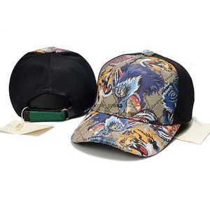 Designers hatt baseball mössa blommor växt djur tryck casquette lyx klassiska mössor brev mode kvinnor och män solskade mössa sport boll mössor utomhus resepresent