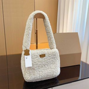 Sprzedaj futra projektantka torba kamicel Felt Designer Bag Women Fall Winter Wszechstronna torebka torebki