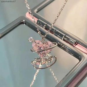 Pendant Necklaces Y2k crystal love heartshaped pendant necklace suitable for women pink sweet cool zircon kravik chain fashionable and fashionable necklace jewel