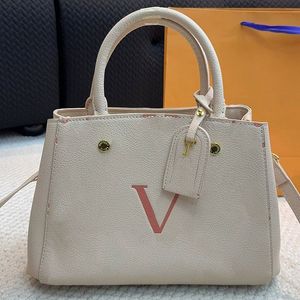 Borsa a tracolla di design in vera pelle da donna di alta qualità Borsa a tracolla in pelle nuova da donna che cambia colore Borsa a tracolla piccola rosa di lusso classica di marca di moda francese