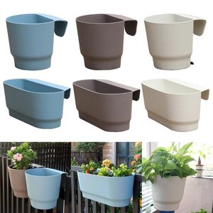 Fioriere semicircolari sospese a parete Ringhiera Fiori Vasi in plastica Cestini adatti per balcone Recinzione Giardino Esterno Interno 240320