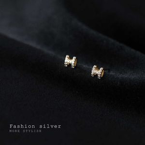 Marca de luxo clássico diamante charme moda noivado orelha s925 prata enfrentado diamante cravejado letra h mini mini com logotipo