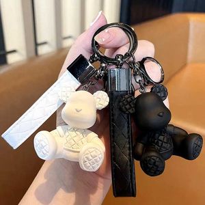 Keychains Lanyards Söt nyckelring Charm Tie Bear Pendant Mens Bag Car Keyring Phone Utsökta smycken Tillbehör Par Childrens Girl Gift J240330