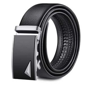 Bälten Mens Belt Automatic Buckle Trend för unga människor 2023 Korean Casual Business Black Belt Q240401