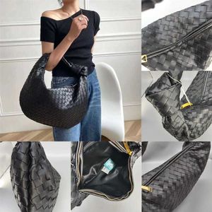 40cm 2024 Dumpling Handheld wallet Beach designer Woven Baskets Buns Chaoda genuine leather bags Cloud Knotted Vegetable luxuries designers women black bag sac