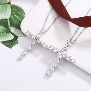 Hot Selling Personality Accessory Instagram Style Diamond Inlaid Alloy Cross Necklace Minimalist Women's Pendant