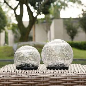 Set di globi di luce solare da giardino per lampade da giardino con sfera di vetro incrinato impermeabile per esterni con funzione di ricarica automatica