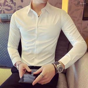 Koszulki męskie 2024 Spring Autumn solidne koszulę z długim rękawem Mężczyźni Ubranie Slim Fit Casual Formal Wear Bluzka Homme Tops A245