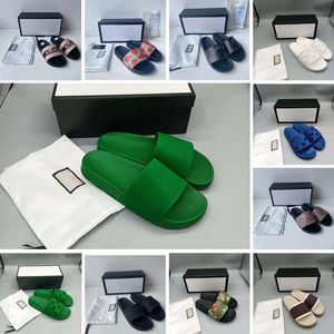 Sandalo in pelle di design della migliore qualità Stesso stile per capispalla estivi da donna Scivoli per le vacanze per il tempo libero Pantofole da spiaggia 35-42 Scarpe originali piatte primaverili