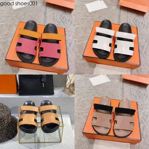 Designer tofflor Sandaler Kvinnor Kvinnor för bilder Slides Strandstrand Gladiator Sandal Summer Brand Guine Slide Leather Flat Shoes