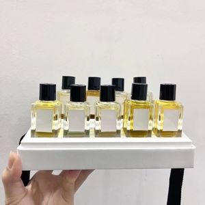 Set di profumi 10mlx9 pezzi fragranze adatte Il giovane della notte rivela l'effusione del profumo di fiori romantici francesi