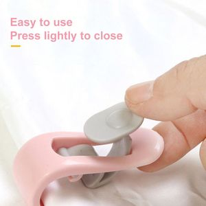 1-12 PCS/SET Set Remote Duvet Quilt Clipes Clancos de plástico CLIP DE CLIP DE CLIP DE CABE