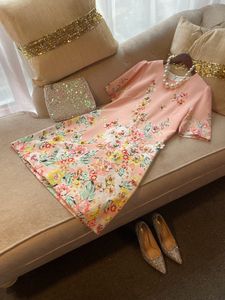 春の夏ピンクの花柄のビーズドレス短袖ラウンドネックラインストーンショートカジュアルドレスG4A0121TB