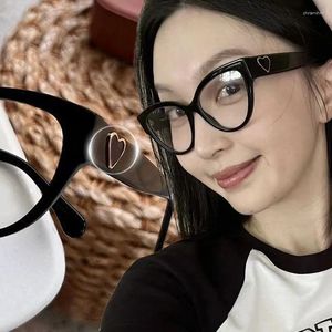 Sunglasses Vintage Heart Black Frame Glasses Cat Eye Anti Blue Light For Women Men Reading Working Transparent Lenses Y2K Girl Eyewear