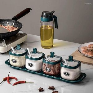 Förvaringsflaskor 3/4st Set PP burk med sked Salt Shaker Sugar Candy Tea Organizer Bottle Container Kryddor Mat spannmål Snack Burkar