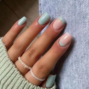 Falska naglar kort längd fransk falsk mode bärbar manikyr fullt omslag nagel tips kvadrat huvud kvinnor