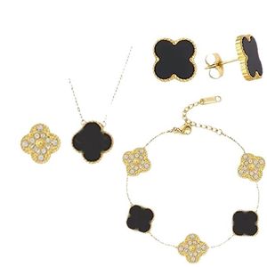 Fashion New Womens Luxury Designer Necklace Fashion Flower Clover Pendant Necklace 18K Gold Necklace Jewelry Thanksgiving Day Valentines Day