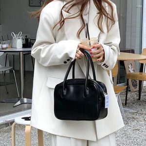 Сумки на плечо Корейская дизайнерская сумка Молодая женская сумка JENIE Bowling Роскошная черная масляная восковая кожа через плечо Модный тренд 2024 года