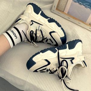 Casual Schuhe Koreanische Version Dicken Boden Frauen Tragen Widerstand Atmungsaktive 2024 Mode Einfache Alle-spiel Turnschuhe Herbst