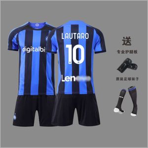 Camisa de futebol Milan Lautaro Inter Tamanho Lukaku Adulto e Crianças Terno de Treinamento de Manga Curta Conjunto Hort Leeved Uit et