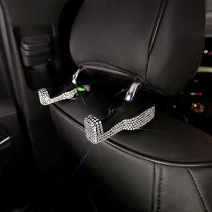 Uppgradera 2st bilstolens huvudstöd Hanger Bag Hook Holder For Bag Purse tyg Auto Fastener Clip Car Stuff Bling Car Accessories for Girls