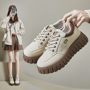 2024 Spring Little White Shoes New Korean Edition Sports Running Female Students Thick Sole Heightening Casual Board Shoes