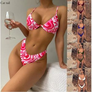 Kvinnors badkläder 2024 Stål stödd Split Bikini Swimsuit Travel Vacation Beach Swing Pool Party Fashion Matching