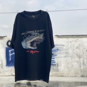 Marca de moda de rua alta Carta de tubarão desgastada Repita a manga curta Grande camiseta de tubarão branco