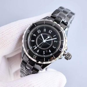Trendy Sapphire Glass Number Ceramics Watch Natural Mother of Pearl Shell Quartz Wristwatch Famous Brand 12-series Clock White Black Ceramic Strap Watches 33mm