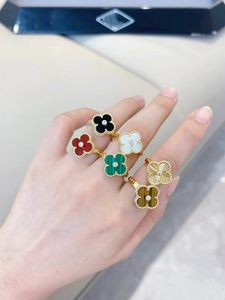 Fyra Leaf Clover Cleef Ring Kaleidoscope Designer Rings for Women 18K Gold Silver Diamond Nail Ring Luxury Rings Valentine Party Designer Jewelry No Box