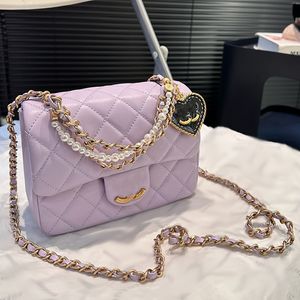 Pearl Chain Handle Luxury Handbag Fashion Women Axel väska Läder Diamond Gold Hardware Buckle Matelasse Chain Crossbody Bag Makeup Bag Wallet Fashion Bags 17cm