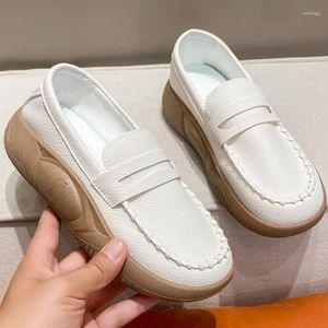 Scarpe Casual Mocassini Slip On per donna Sneakers a testa tonda tinta unita stile coreano piattaforma da passeggio di lusso Zapatos Para Mujer