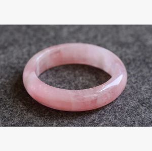 Bangles Madagaskar Doğal Gül Pembe Kuvars Kadınlar İçin Bangles İç Çap 5860mm Yuvarlak Doğal Taş Moda Bileklik Bileklik