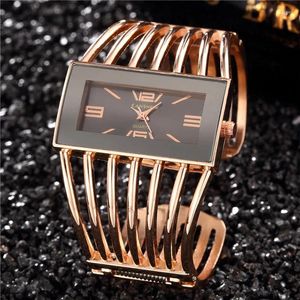 Armbandsur Brand Ladies Watches Women's Fashion Armband Bangle Quartz Steel Watch Women Clock Montre Gifts Relogio Feminino